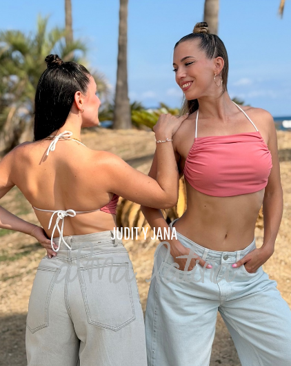 Top Guajira Corto rosa nude
