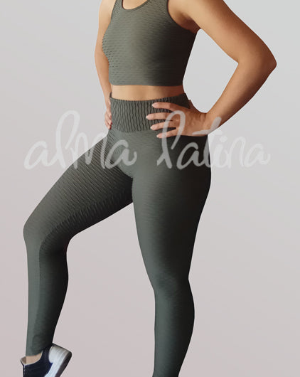 leggings-verde.push-up-modelo-drapeado-militar