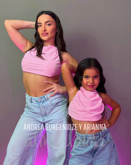 Colección madre e hija. Top Guajira rosa bebé.